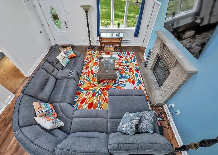4Br Retreat With Hot Tub And Resort Style Amenities