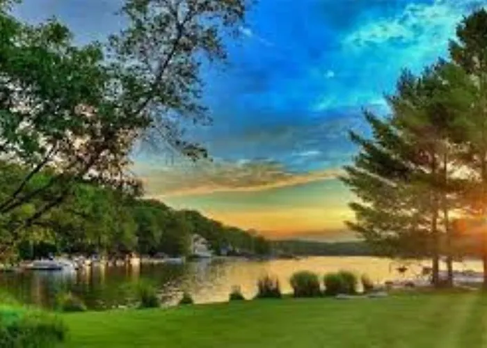 4Br Retreat With Hot Tub And Resort Style Amenities